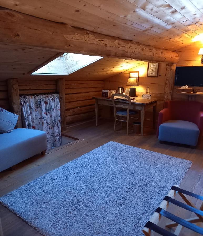 Hotel La Ferme Du Chozal, Chalet De Tradition Hauteluce Bagian luar foto